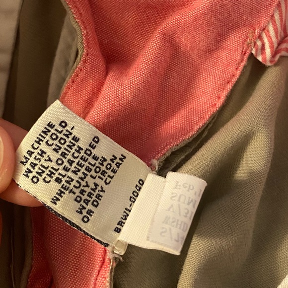 Banana Republic Stretch Khaki Pants - Picture 4 of 5